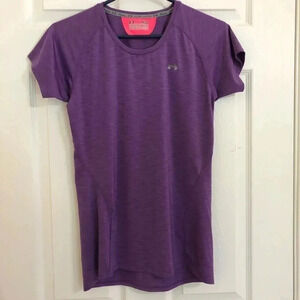 Under Armour Purple Heat Gear T-Shirt Size  XS